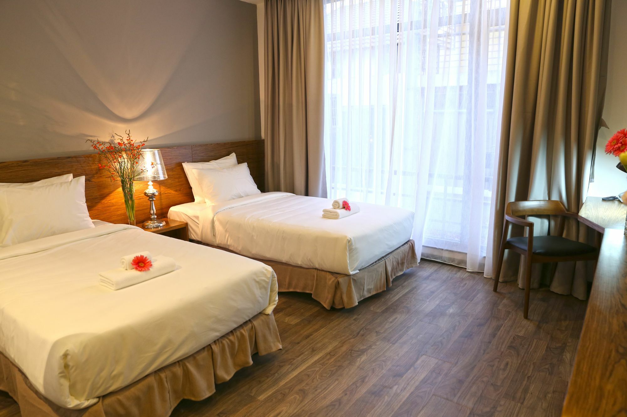 Bizu Royal Hotel Хошимин Экстерьер фото